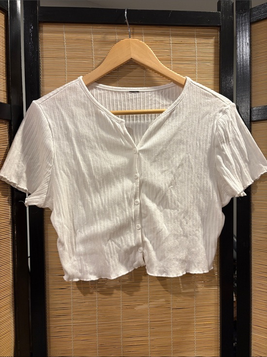 Tops - White Ribbed Button-Front Crop Top - Women